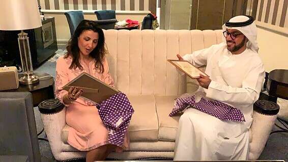 חסן־נחום בביקור באמירויות